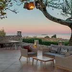 Palace Skyros