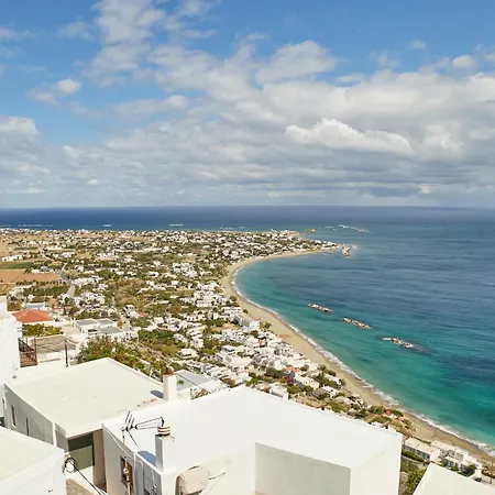 Palace 4* Skyros