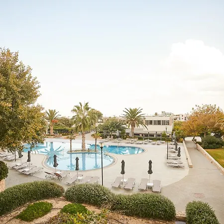 Palace Hotell 4*